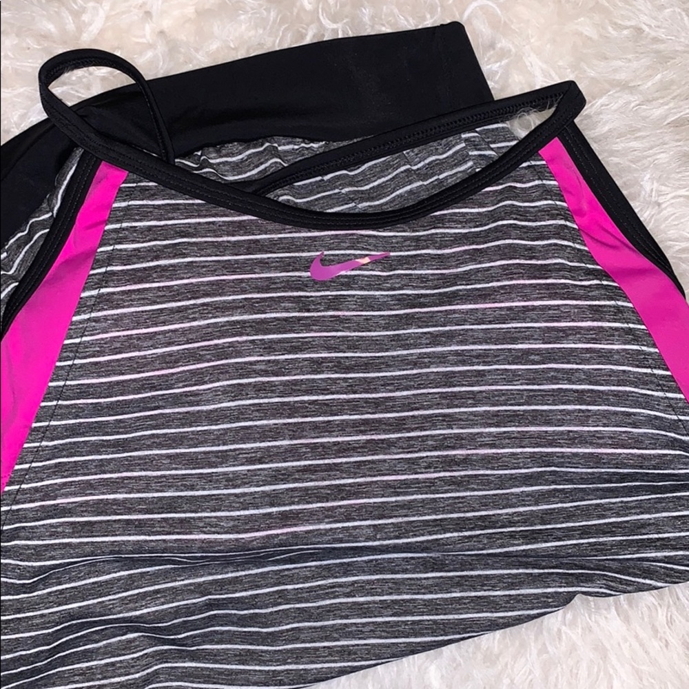 Nike Tank with built in sports bra - Picture 2 of 7